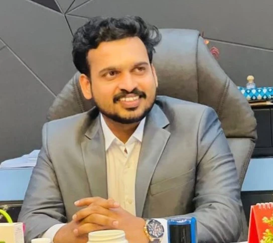 Dr. Rasheek Ahamed